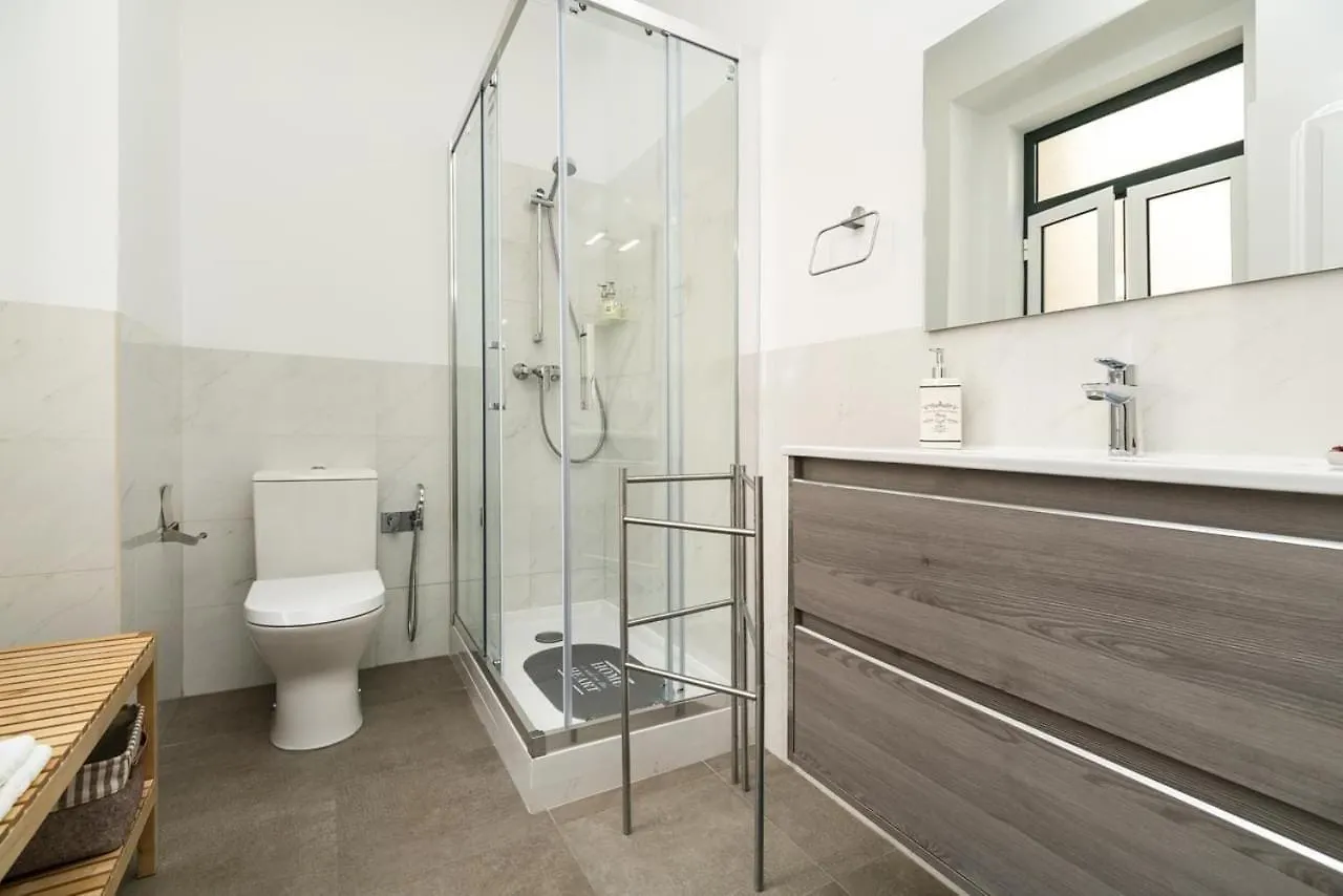 Groovy M2 R3 - Amazing Double Room With En-Suite Bathroom Lisbona 0*,  Portogallo